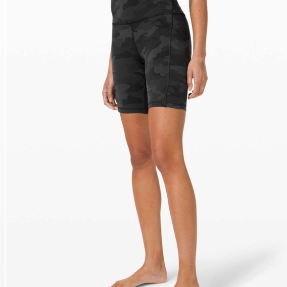 Lululemon Align High Rise Short with Pockets 8" Women’s Size 4 - Picture 3 of 8